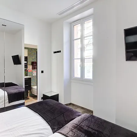 Apartment Cocoon In Sea View. *