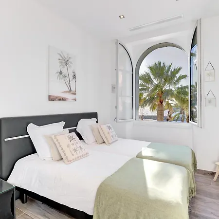Cocoon In Sea View. Apartment *